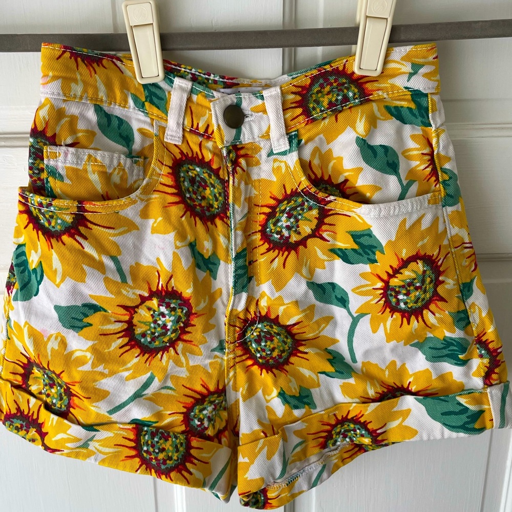 American Apparel, Sunflower print, size 24/25 made in USA, high waisted